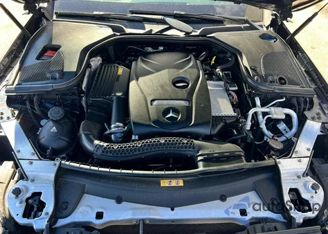 2017 Mercedes-Benz E 300 из США, поврежденный, VIN WDDZF4JB1HA049247